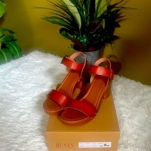 Like New! Dunes women’s Sydney faux wood sandal